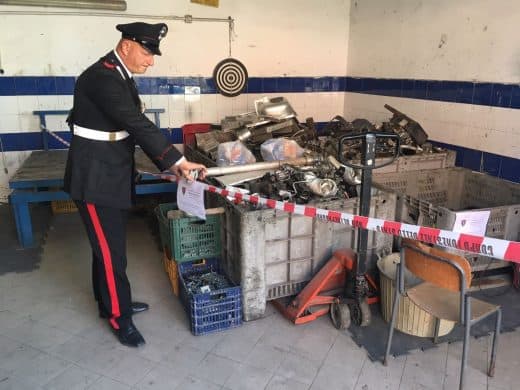 Recuperavano e mischiavano rifiuti pericolosi, carabinieri forestali denunciano titolare ditta