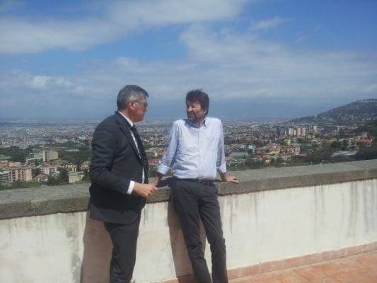 2015-04-18 foto sindaco e franceschini su reggia (2)
