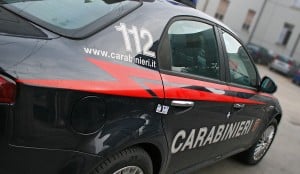 20151024184920-20150425152159-carabinieri
