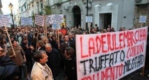 26284951_crac-deiulemar-torre-del-greco-nuovo-corteo-degli-0