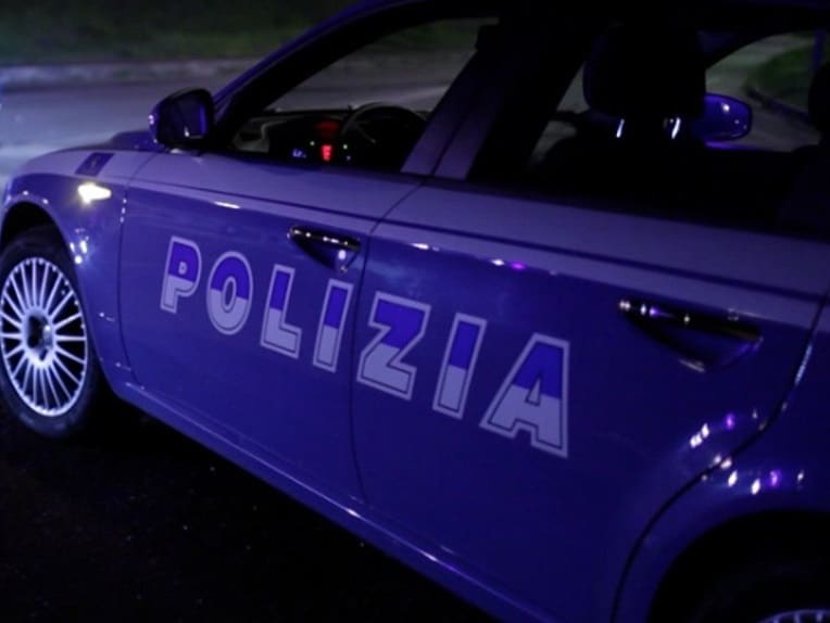 auto polizia