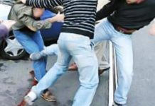 Rissa tra vicini per una telecamera. 4 arresti dei Carabinieri