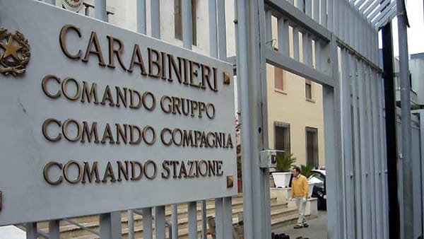 carabinieri torre annunziata