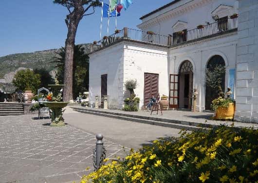 Villa Fondi