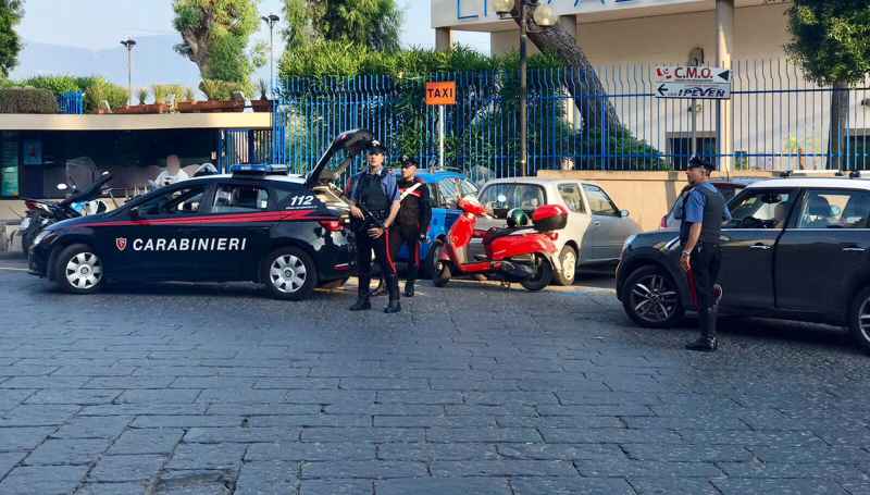 carabinieri torre annunziata