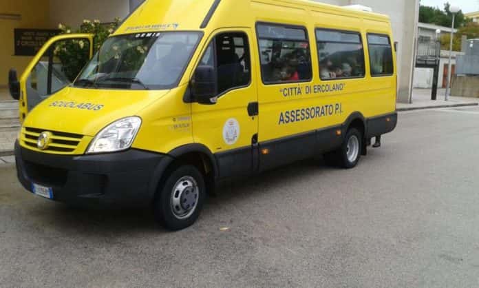 scuolabus trasporto scolastico ercolano