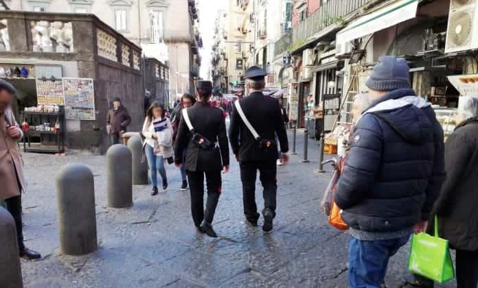 carabinieri centro storico tribunali napoli