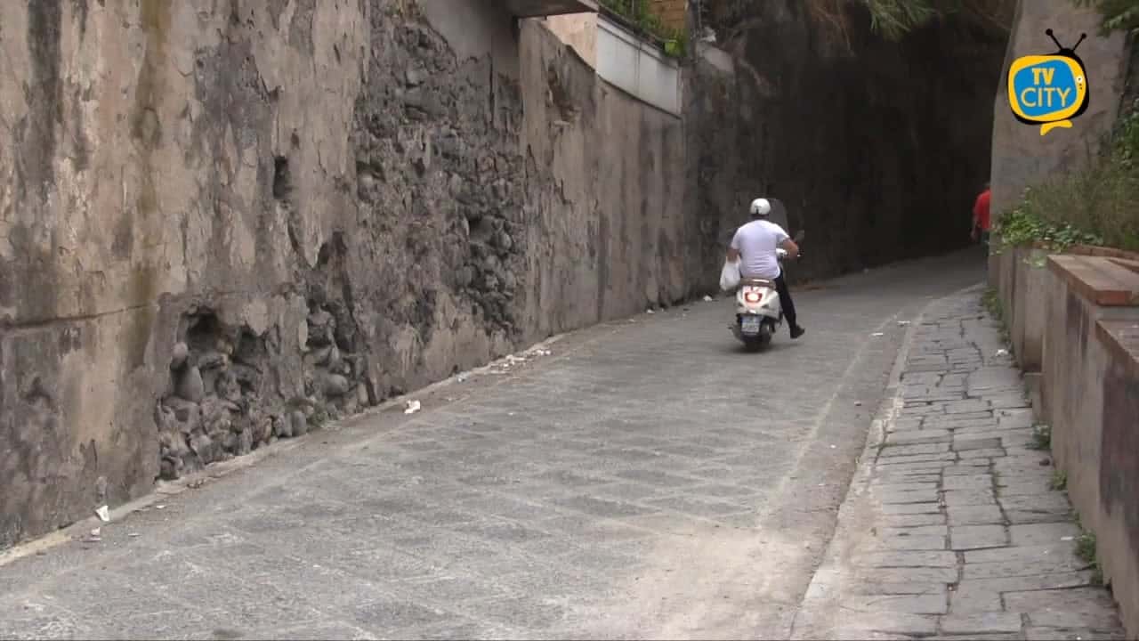 Ripristino dispositivi di viabilità e traffico via Barbacane, da oggi tornano i vecchi sensi di marcia