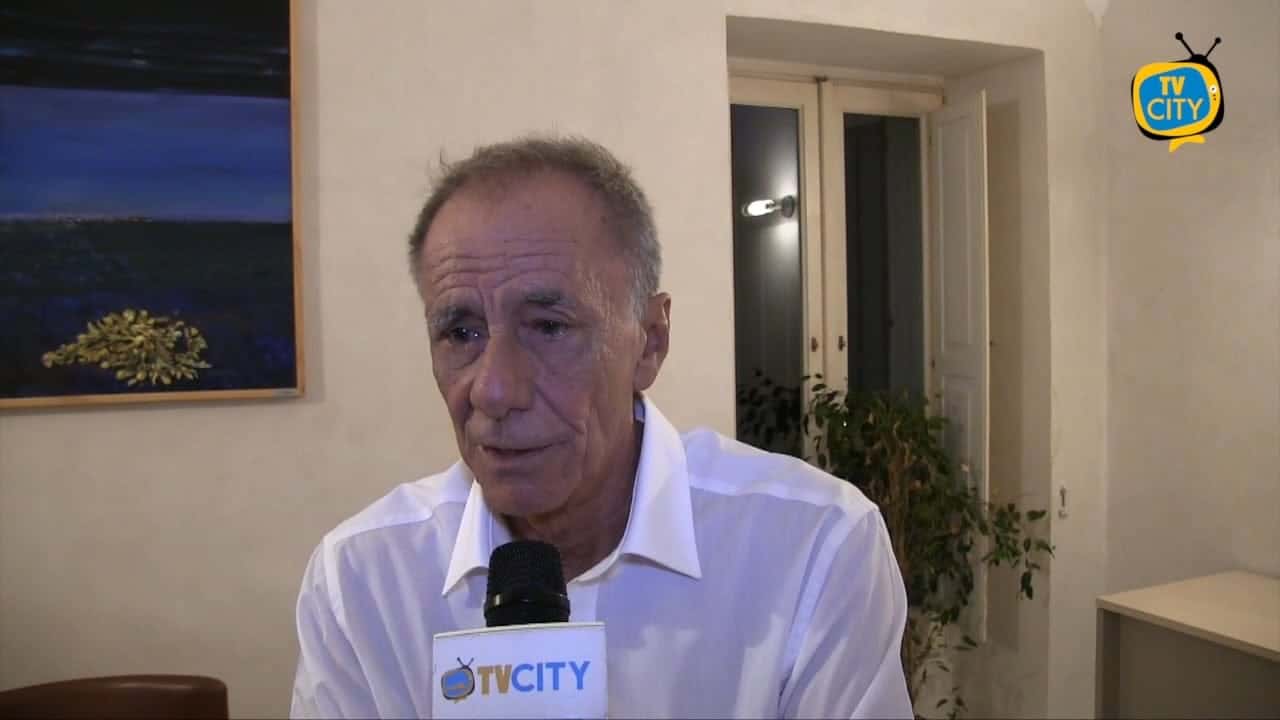 Torre del Greco, Premio La Ginestra a Vecchioni: “L’Infinito racchiude tutti i destini umani” – VIDEO E INTERVISTE