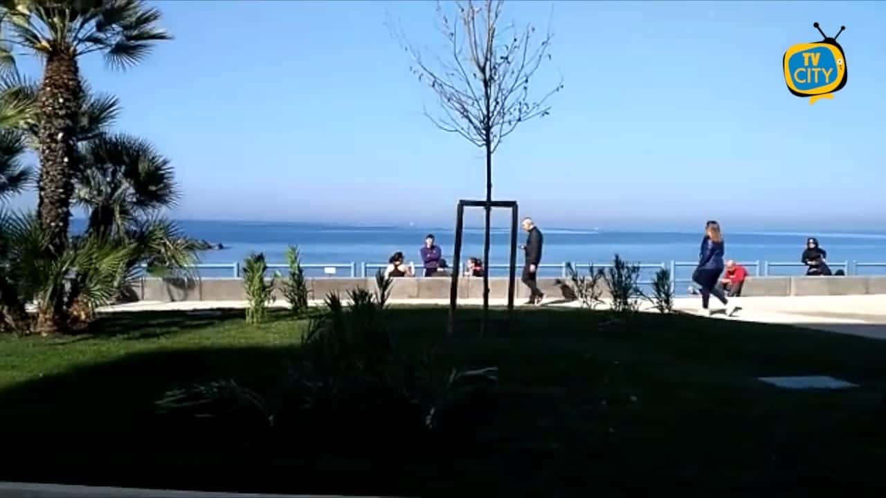 Pestato dal branco in villa a Castellammare, il sindaco: “Le bestie saranno prese”