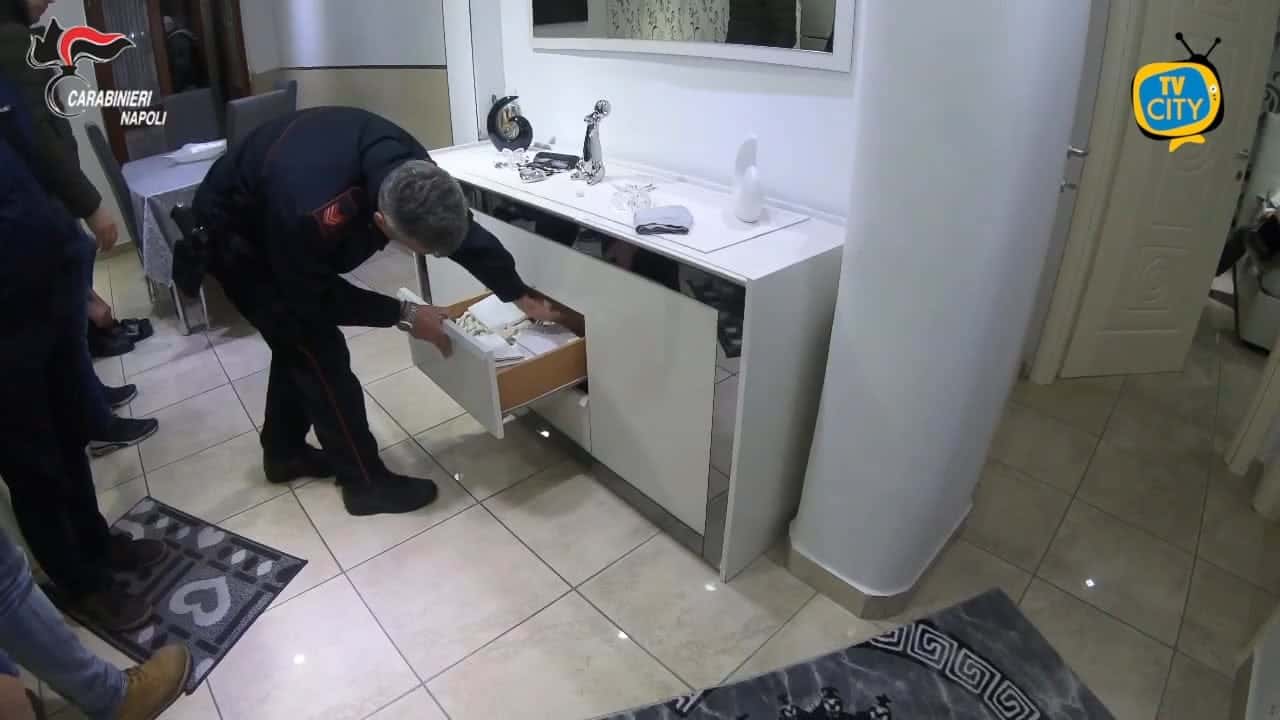 Furti e rapine nel Napoletano, 5 arresti – Il VIDEO dell’operazione