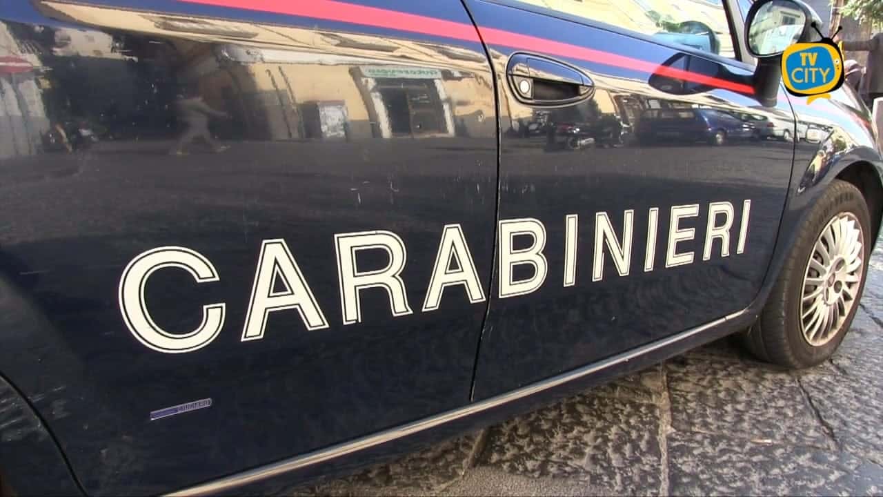 Aggrediva e minacciava la madre per avere soldi per la droga, arrestato 34enne