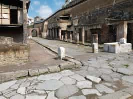 Decumano Massimo scavi di ercolano