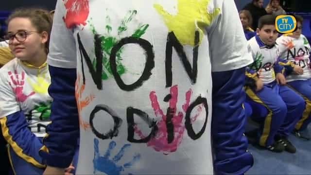 Ercolano, l’odio non ha futuro. Al Mav “l’esercito dei bambini” a difesa dei diritti umani – VIDEO