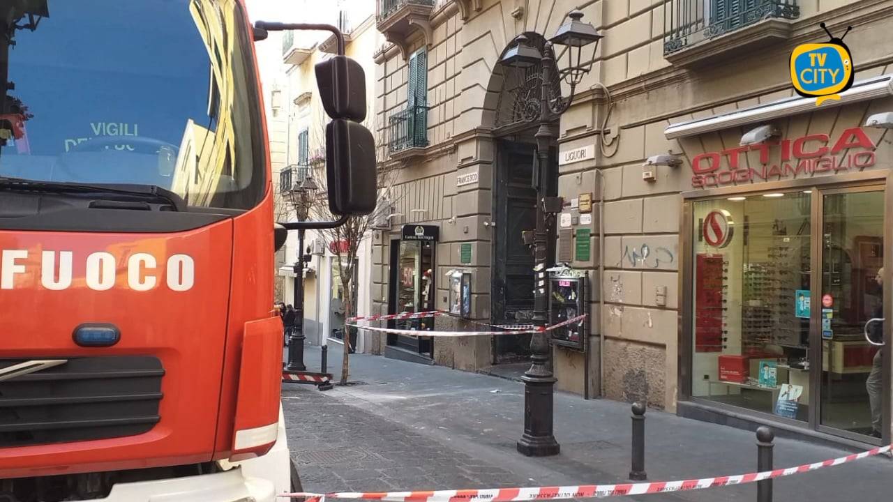 Torre del Greco: crollo a via Salvator Noto, arriva l’ordinanza per la messa in sicurezza