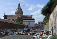 rifiuti via san gennariello