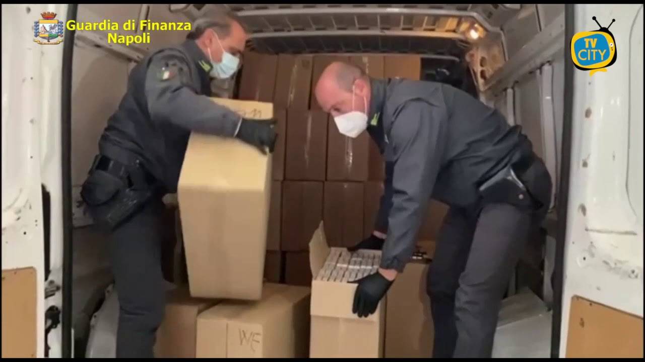Napoli: sequestrate 2 tonnellate di sigarette di contrabbando. 4 arresti