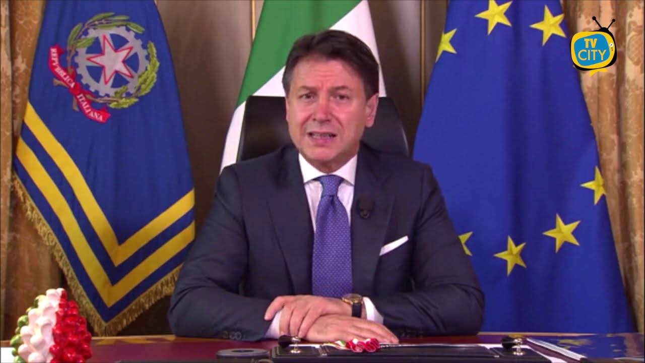 Mattarella firma il decreto sugli spostamenti: Natale e Capodanno blindati