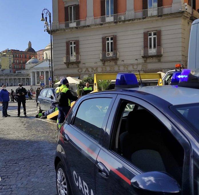 Napoli rimozione veicoli