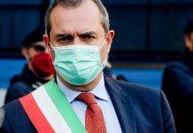 De Magistris mascherina