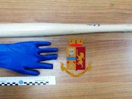 Mazza baseball polizia