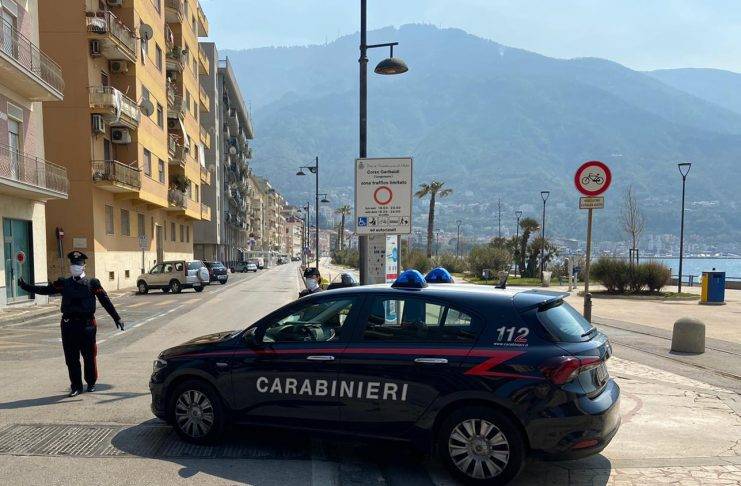 Castellammare; carabinieri