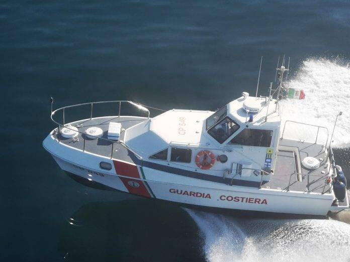 MV 549 guardia costiera torre del greco