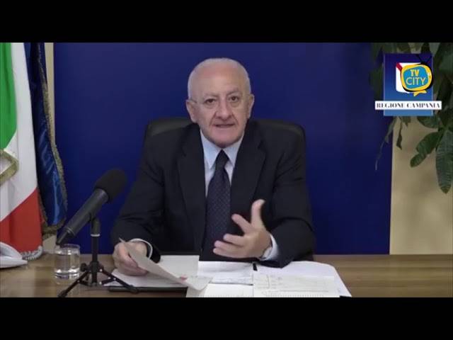 Nuove regole sui vaccini, De Luca attacca Figliuolo – VIDEO