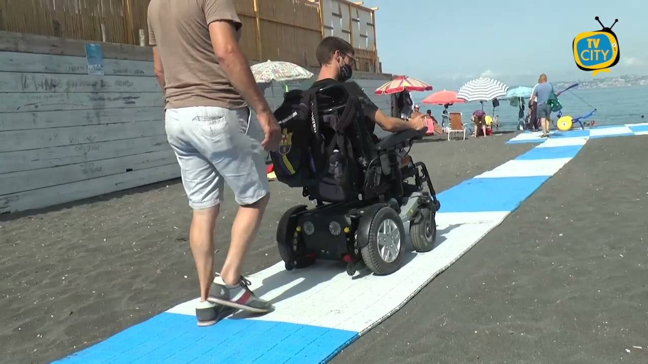 “Il Mare è per tutti”: ad Ercolano la prima passerella per disabili su una spiaggia libera