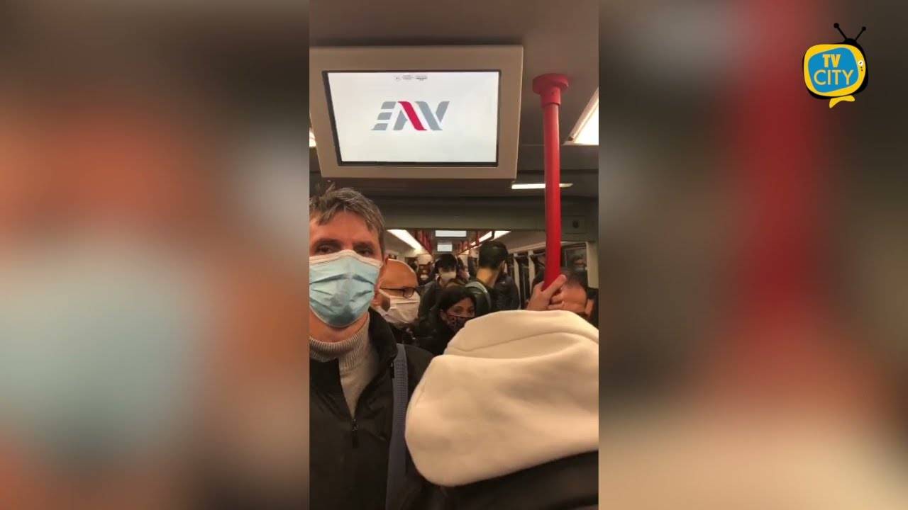 Caos Circumvesuviana tra ritardi e soppressioni improvvise