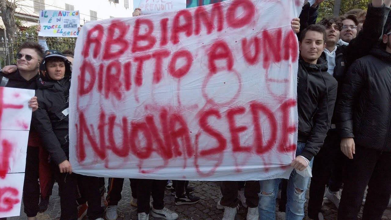 “Abbiamo diritto ad una nuova sede”, la voce degli studenti del Nautico