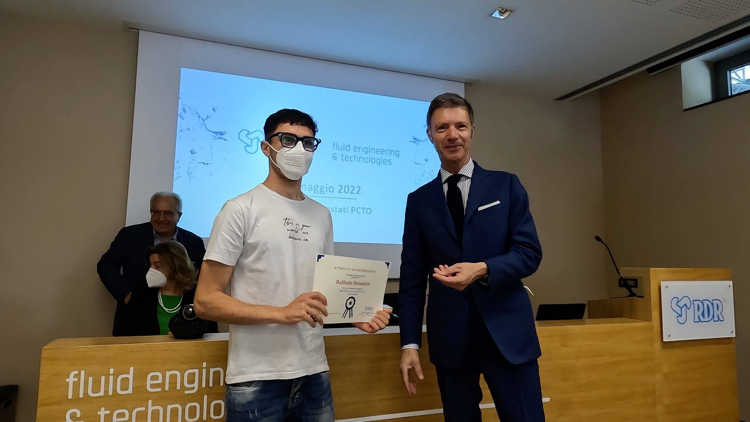 Scuola – lavoro Istituto Colombo e RDR: la consegna degli attestati