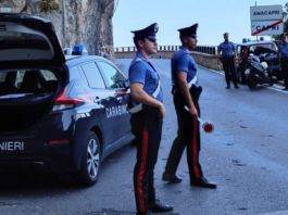 nasconde droga nel pesce avariato