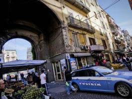 aggredisce la convivente