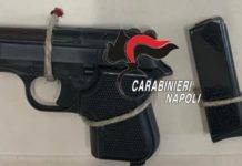 pistola carabinieri 22enne