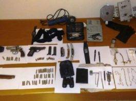 possesso di armi munizioni arrestati