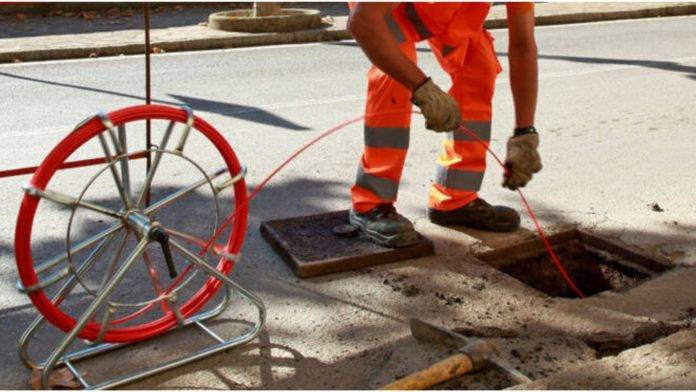 lavori alla fibra ottica