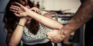 Femminicidio sventato dai Carabinieri, 63enne finisce in manette torre del greco marito violento