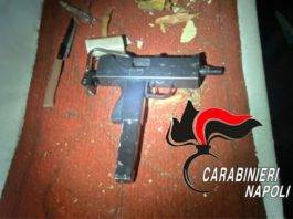 rapina minimarket mini uzi