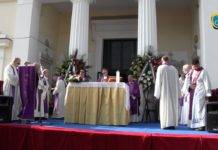 commemorazione defunti santa messa cimitero