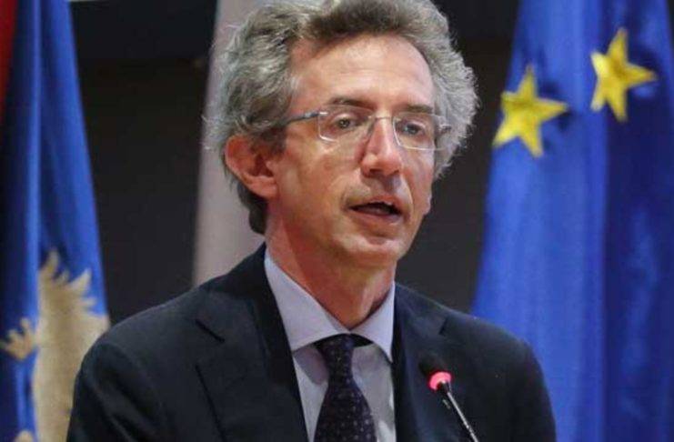 sanremo manfredi monologo fagnani