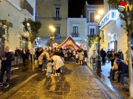 atmosfere manifestazione natalizia