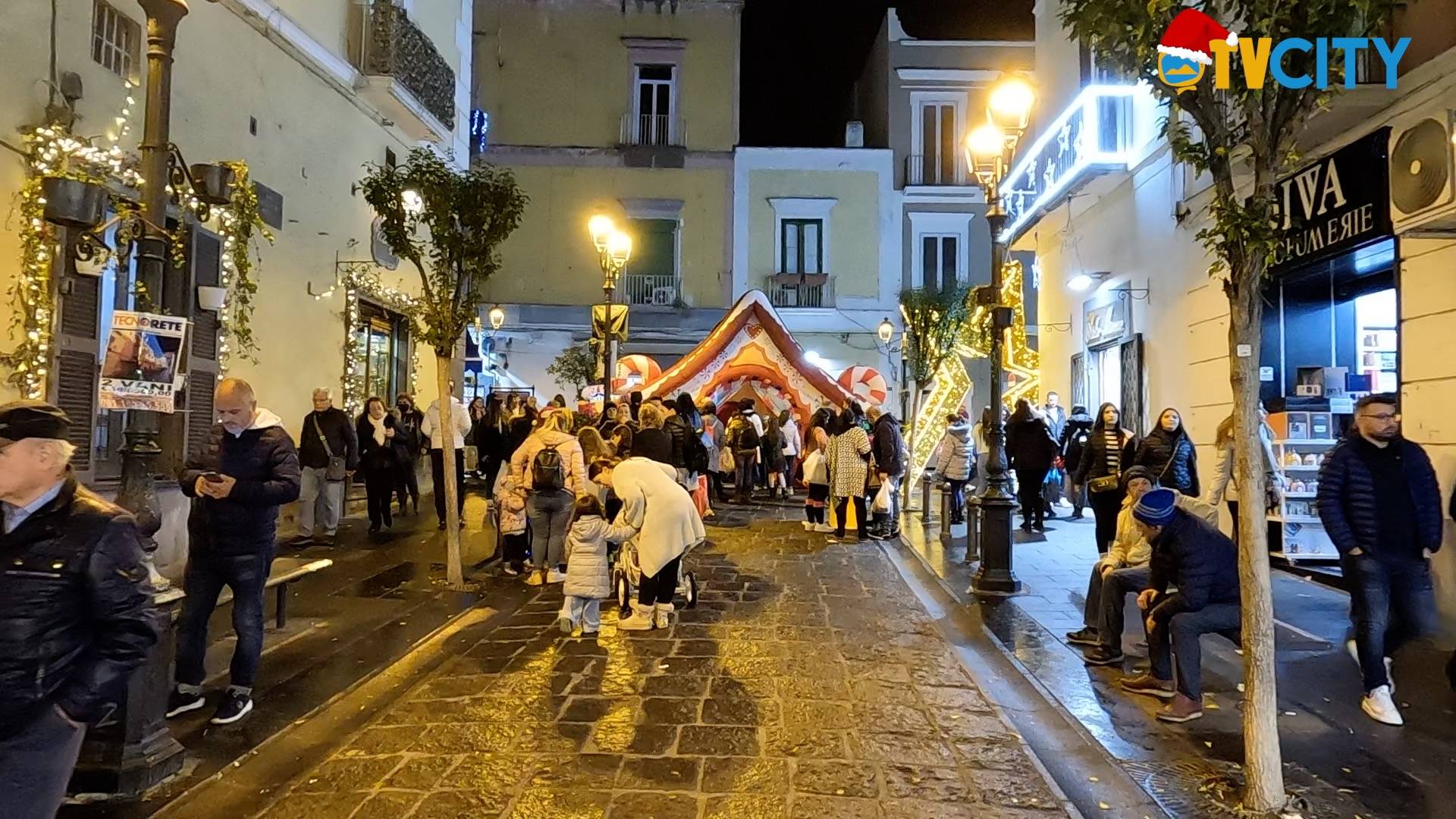 atmosfere manifestazione natalizia