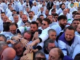 immacolata immagini sulla piazza uscita carro