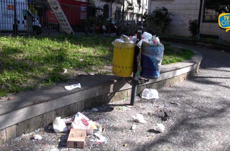 villa comunale immondizia