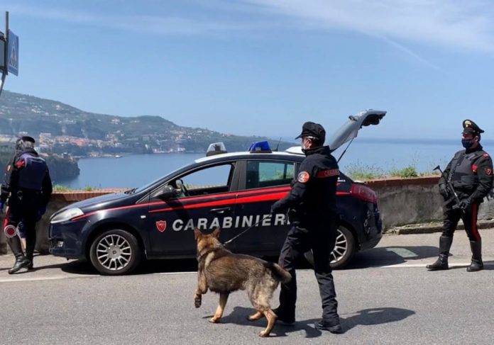 sorrento droga a scuola