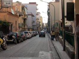 torre del greco cade dal balcone