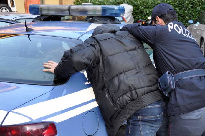 aggressione polizia