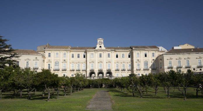 reggia di portici