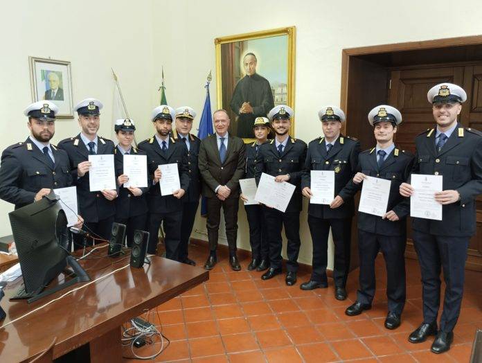 encomio agenti di polizia municipale